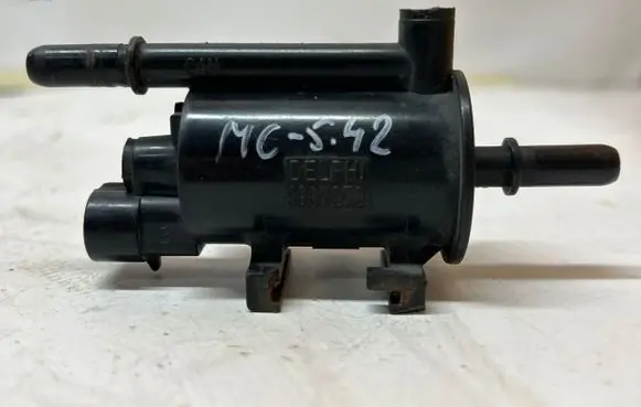 Mini Cooper Hatch Hardtop Turbo solenoid valve 1997278
