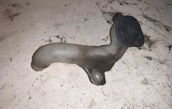 Volvo C70 Window washer liquid tank fill tube 30699011