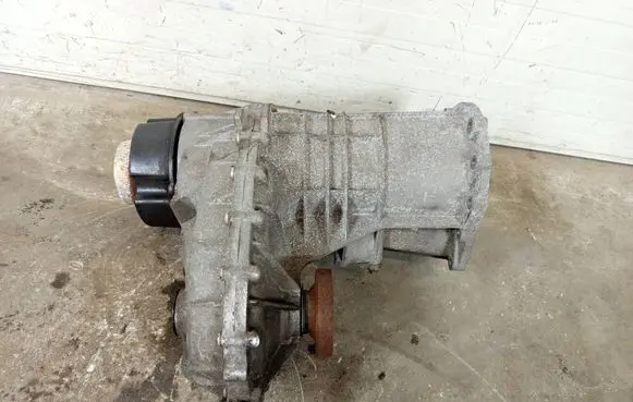 Audi Q7 4L Gearbox transfer box case JSS 0AQ341010E