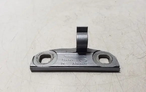 Volvo XC60 Rear door lower hinge A046572