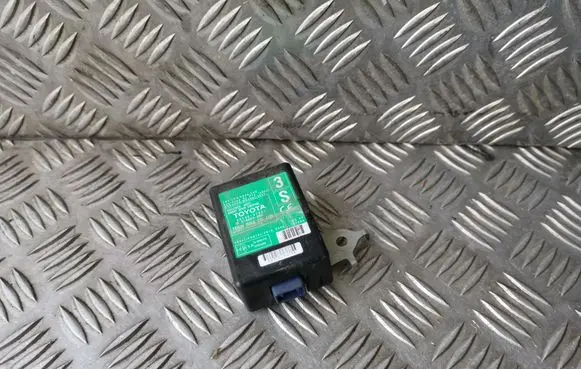 Toyota Prius (XW30) Door control unit/module 8974047031 61B663000