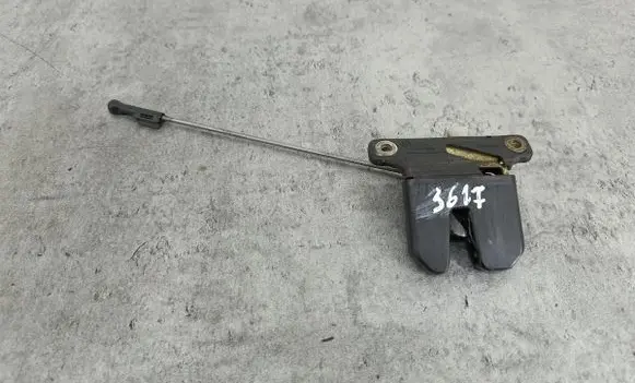 Seat Toledo II (1M) Tailgate lock latch 8D5827505D