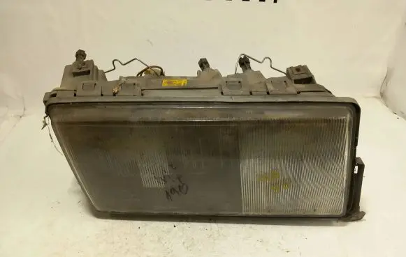 Mercedes-Benz 190 W201 Headlight/headlamp 1305235076