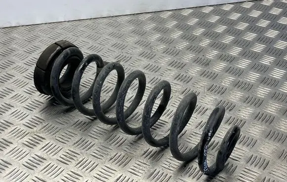 Jeep Grand Cherokee WL Rear coil spring 