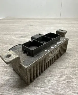 Renault Megane III Glow plug pre-heat relay 8200558438A