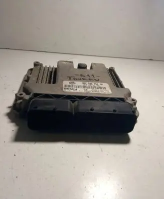 Volkswagen Touran I Engine control unit/module 03C906056AH 1039S03810 0261S02042