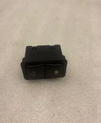 BMW 5 E39 Electric window control switch 8368974