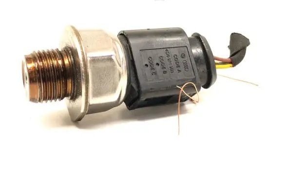 Skoda Octavia Mk3 (5E) Fuel pressure sensor 04L906054