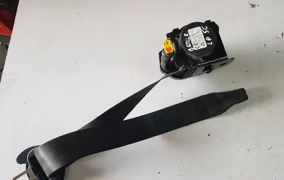 Volkswagen Beetle A5 Front seatbelt 5C5857705HIAUTOPI 5C5857705H