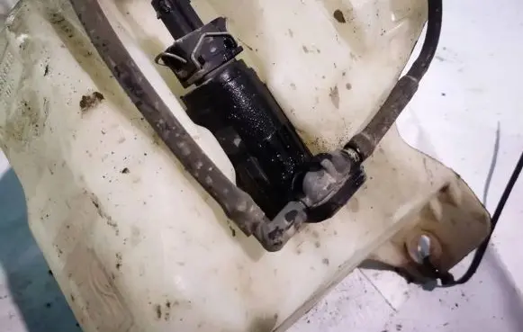Fiat Punto (188) Windscreen/windshield washer pump