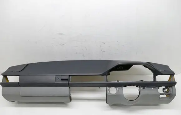 Mercedes-Benz E W124 Dashboard