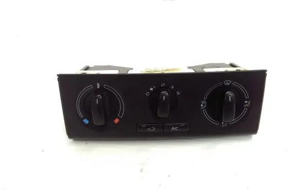 Skoda Fabia Mk2 (5J) Climate control unit 5J0820045D