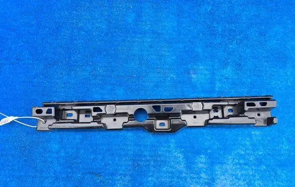 BMW 5 G30 G31 G38 Sill supporting ledge 7387343