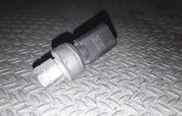 Citroen C5 Air conditioning (A/C) pressure sensor 9647971280