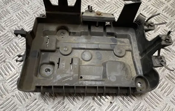 Opel Corsa D Battery tray 13235642