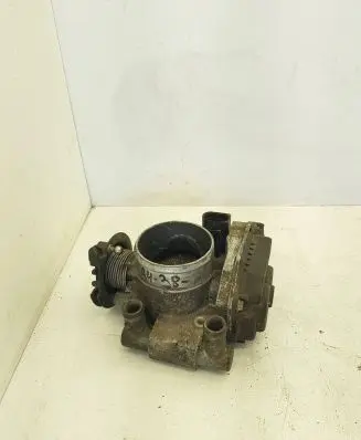 Audi A4 S4 B5 8D Throttle valve 058133063