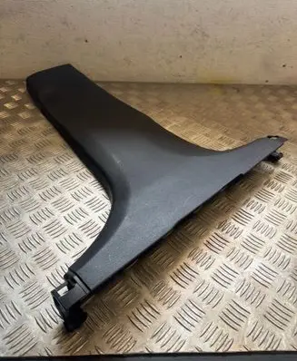 KIA Sportage (B) pillar trim (bottom) 85846F1000