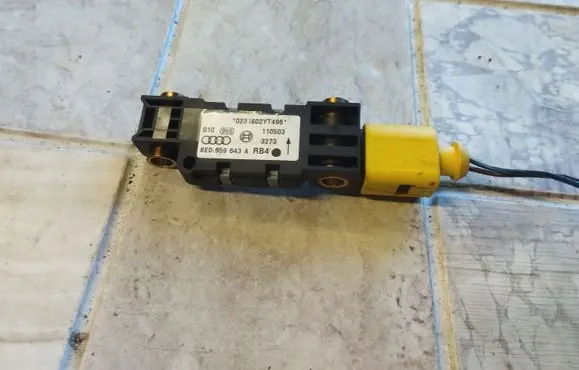 Audi A4 S4 B6 8E 8H Airbag deployment crash/impact sensor 8E0959643A 0231802YT496