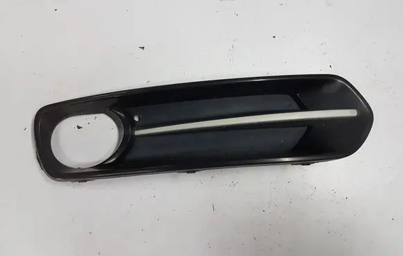 BMW 1 F20 F21 Front fog light trim/grill 7272564IAUTPI 7272564