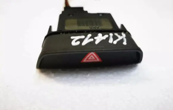 KIA Sportage Hazard light switch 937903U010 937903U010AK