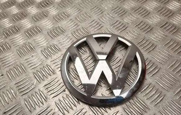 Volkswagen Multivan T6 Manufacturer badge logo/emblem 7E0853601G