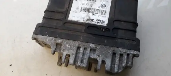 Volkswagen Golf III Engine control unit/module 032906030r 6160025610