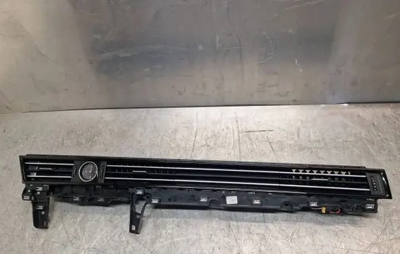 Volkswagen PASSAT B8 Dash center air vent grill 3G1858416F