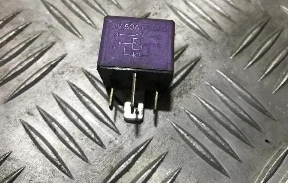 Renault Megane I Other relay 03525 03.525