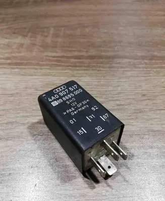 Audi 80 90 S2 B4 Other relay 4A0907517 898695000 339