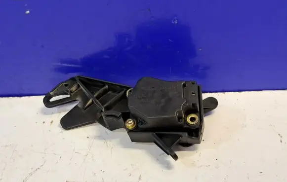 Volvo V70 A/C air flow flap actuator/motor 31101060