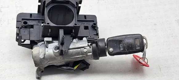 Volkswagen Touran I Ignition lock 1K0905865 1K0953503H