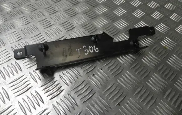 Jaguar I-Pace EGR valve cooler bracket J9D314W163VA VD18174