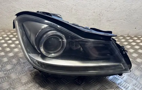 Mercedes-Benz C W204 Headlight/headlamp 030127028204 LE09A6220 A2048204439