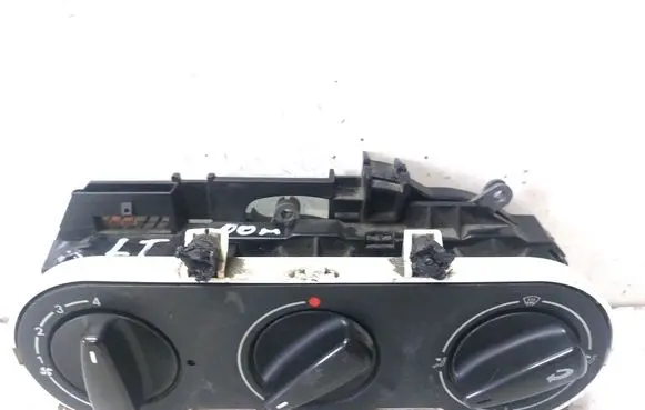 Volkswagen II LT Air conditioner control unit module 12248958