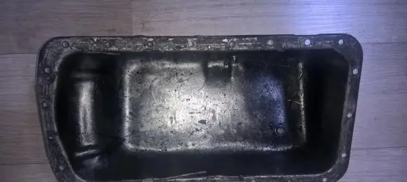 Oil sump