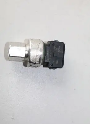 Volvo V60 Air conditioning (A/C) pressure sensor 31292004