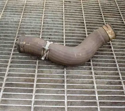 Toyota Verso-S Intercooler hose/pipe