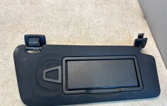 Mercedes-Benz C W204 Sun visor A2218173120