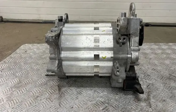 Opel Mokka B Electric car motor PSAZK01 105TFK 70005626