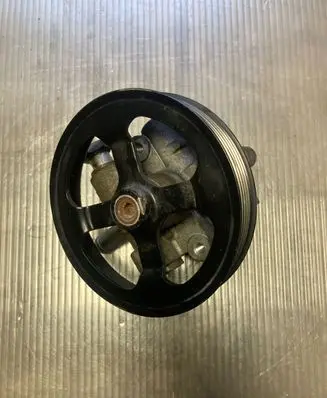 Peugeot 4007 Power steering pump 81311040