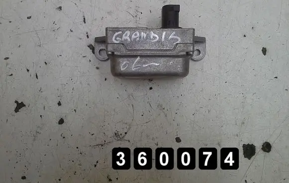 Mitsubishi Grandis Engine control unit/module # mn102338