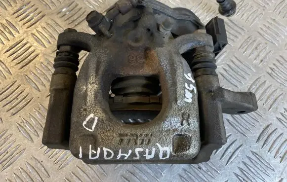 Nissan Qashqai Rear brake caliper 32353310C