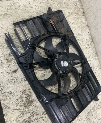 Audi A4 S4 B9 Radiator cooling fan shroud 8W0959455