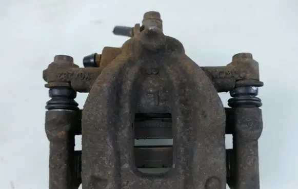 Honda CR-V Rear brake caliper Y04282