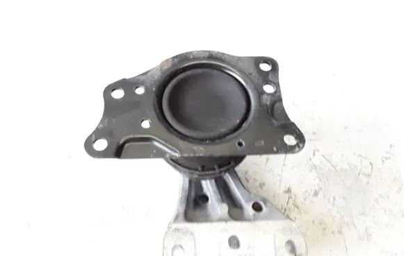 Volvo C30 Engine mount bracket 6Q0199262BF 6R0199167AB
