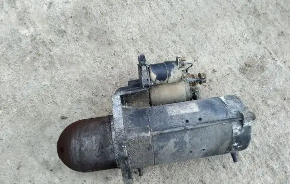 Mercedes-Benz Sprinter W901 W902 W903 W904 Starter motor 0986017240