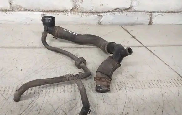 Volkswagen PASSAT B6 Engine coolant pipe/hose 3C0121087A