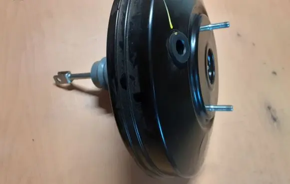 Dacia Dokker Brake booster 472107999R