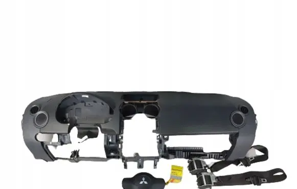 Mitsubishi Colt Airbag set with panel MR587541