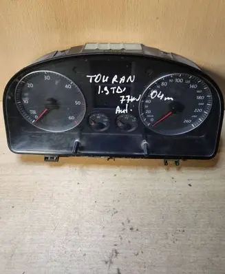 Volkswagen Touran I Speedometer (instrument cluster) 1T0920851C V0021000 VWZ7Z0D0984463